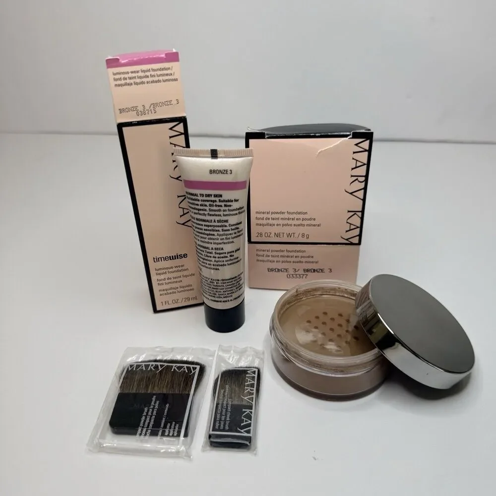 Mary Kay Bronze 3 Foundation + Mineral Powder Bronze 3 + 2 MK Brushes Lot New